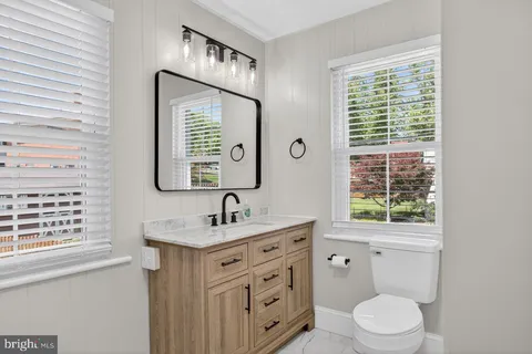 $394,900 | 131 South Willow Street, Harrisonburg, VA 22801