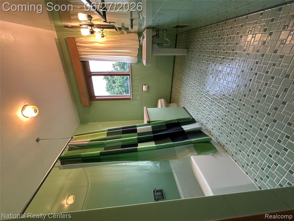 821 Pemberton Road Grosse Pointe, MI 48230 - Photo 36 of 64