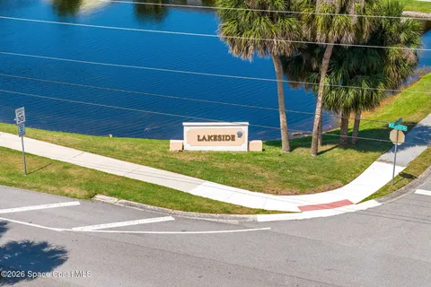 $399,000 | 310 Bayhead Drive, Melbourne, FL 32940