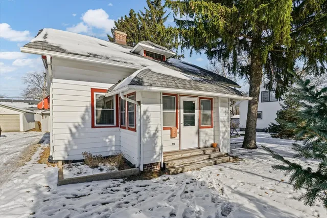 $225,000 | 1710 West Church Street, Champaign, IL 61821