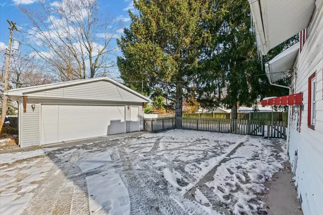 $225,000 | 1710 West Church Street, Champaign, IL 61821