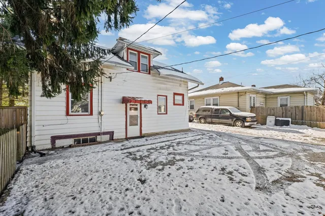 $225,000 | 1710 West Church Street, Champaign, IL 61821