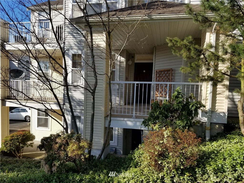425 South 46th Place, Unit B Renton, WA 98055 - Photo 1 of 21