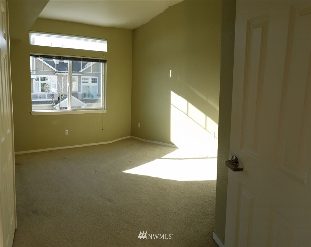 425 South 46th Place, Unit B Renton, WA 98055 - Photo 14 of 21