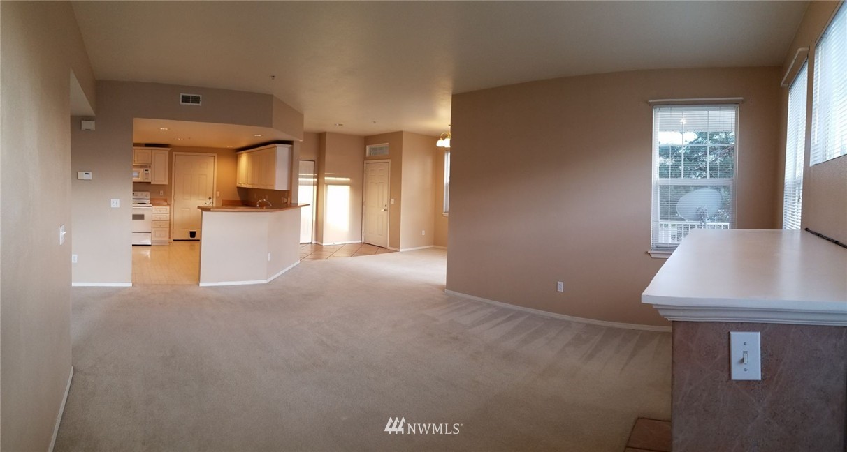 425 South 46th Place, Unit B Renton, WA 98055 - Photo 4 of 21