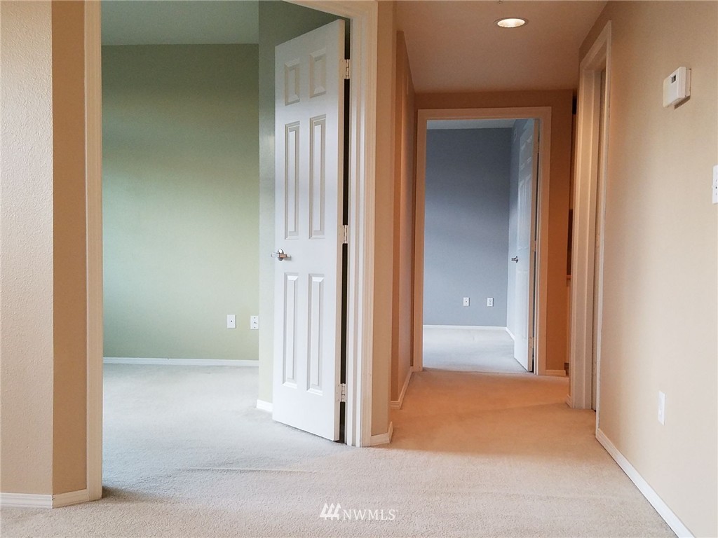 425 South 46th Place, Unit B Renton, WA 98055 - Photo 8 of 21