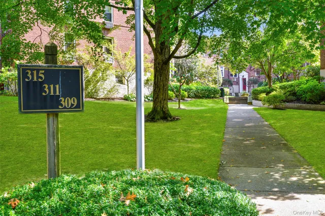 $330,501 | 315 Palmer Terrace, Unit 1D, Mamaroneck, NY 10543