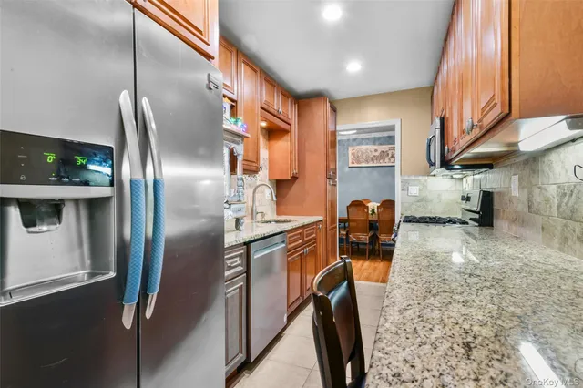 $330,501 | 315 Palmer Terrace, Unit 1D, Mamaroneck, NY 10543