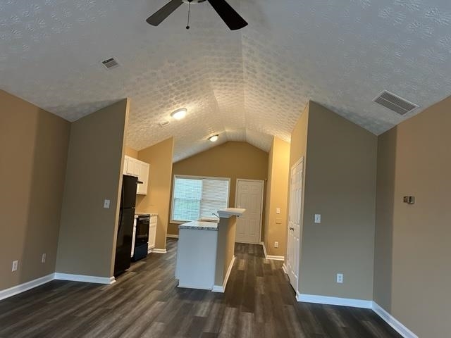 5200 Alexander Street Union City, GA 30291 - Photo 4 of 19