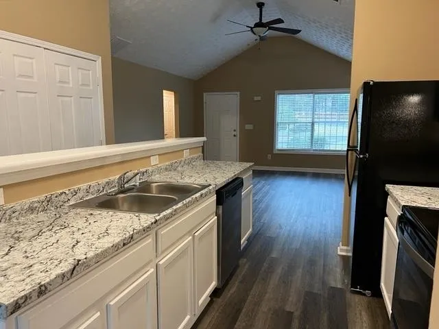 $1,750 | 5200 Alexander Street, Union City, GA 30291