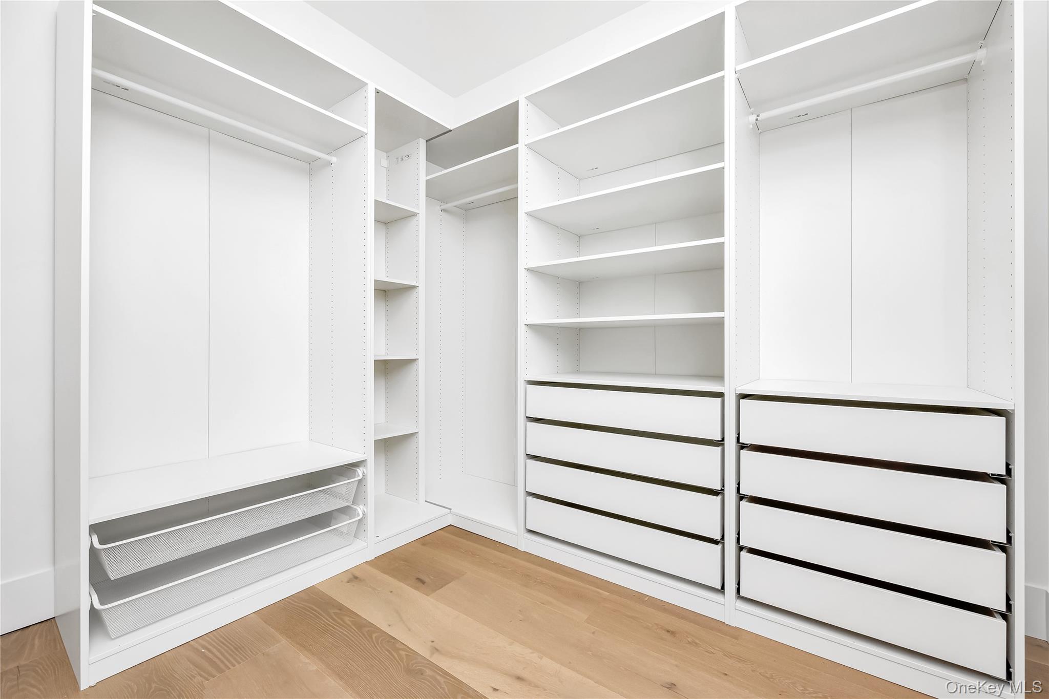 523 Long Beach Road St. James, NY 11780 - Photo 14 of 47