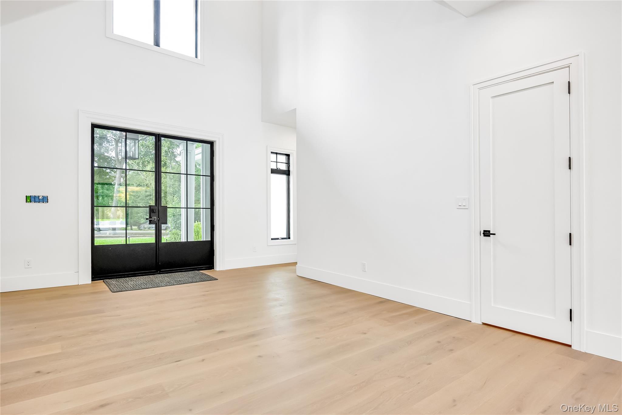 523 Long Beach Road St. James, NY 11780 - Photo 16 of 47