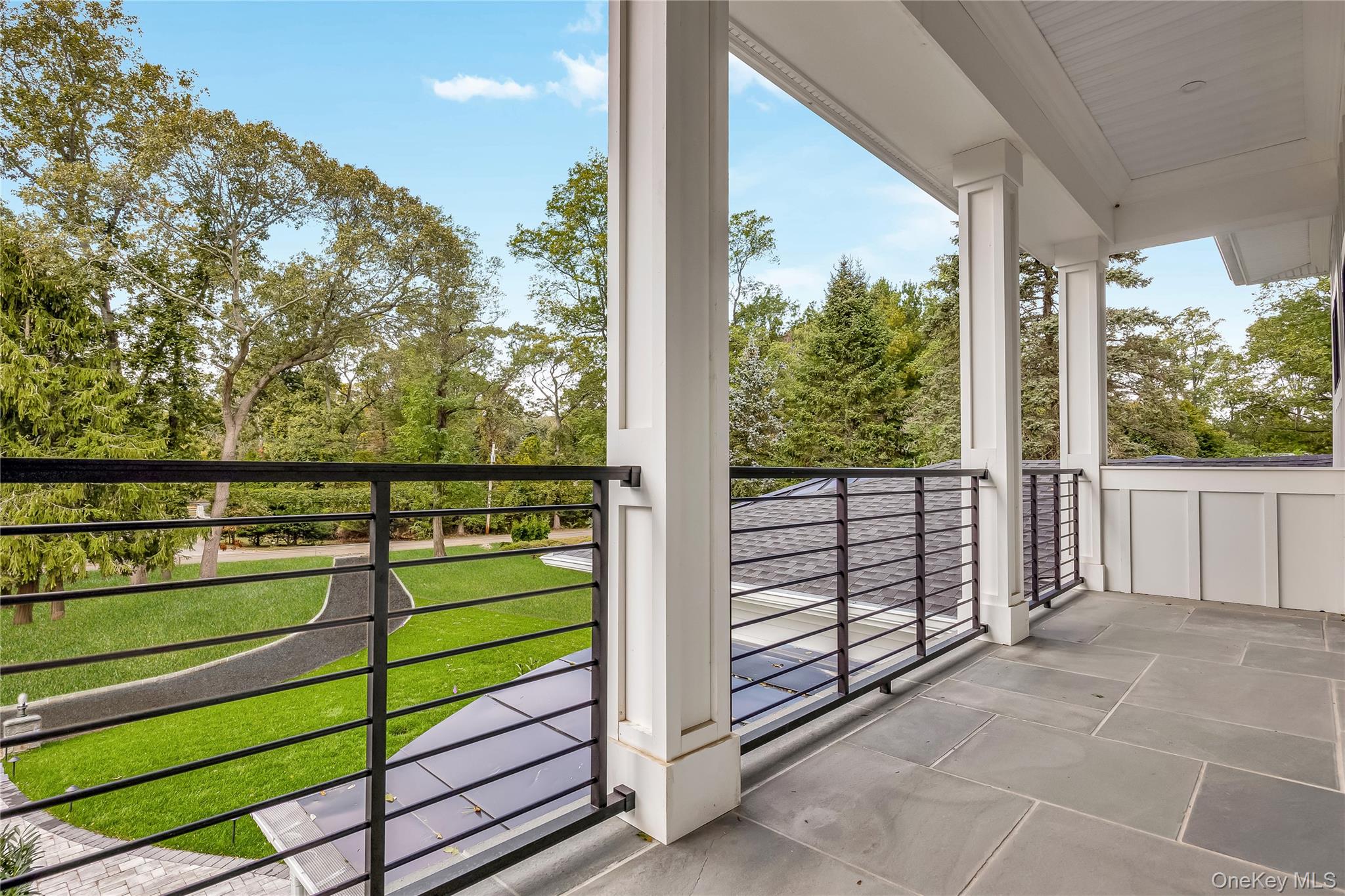 523 Long Beach Road St. James, NY 11780 - Photo 5 of 47