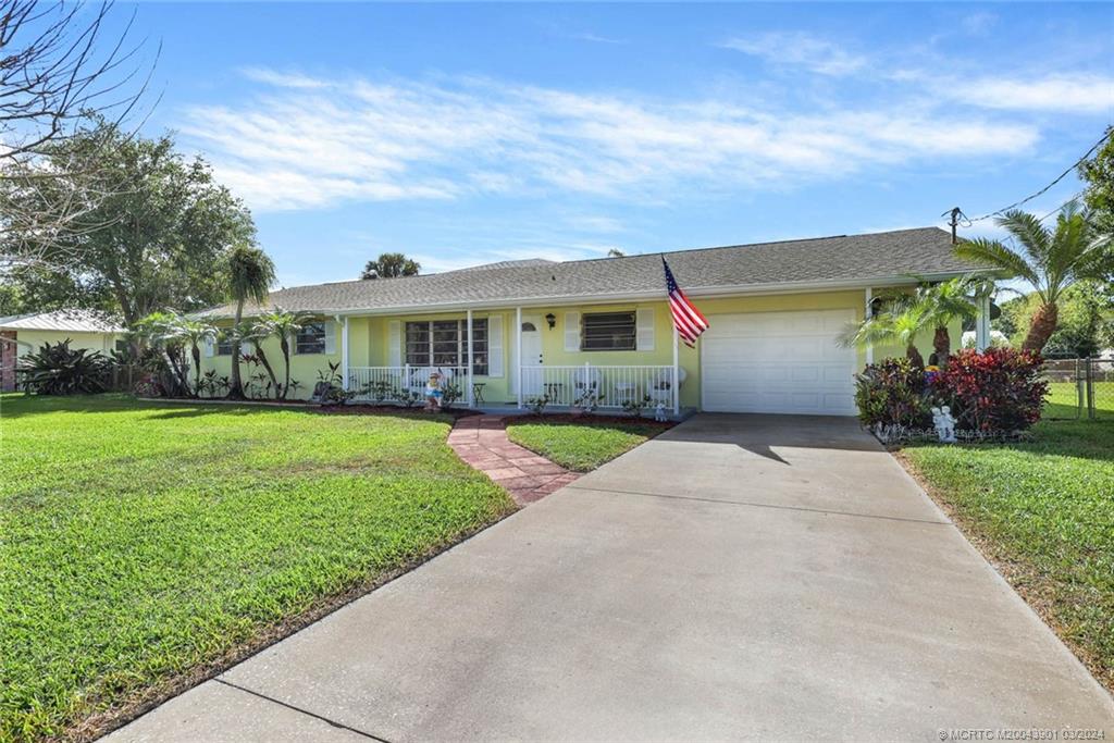 310 Southwest Harbor Street Stuart, FL 34997 - Photo 3 of 19 Gallery Image 3