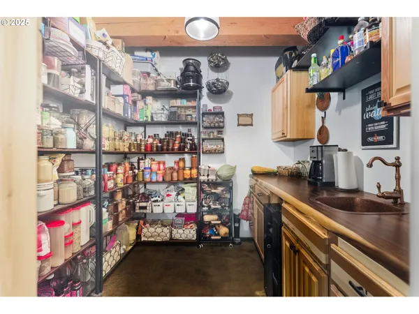 $755,000 | 314 East Valley Road, Skamokawa, WA 98647