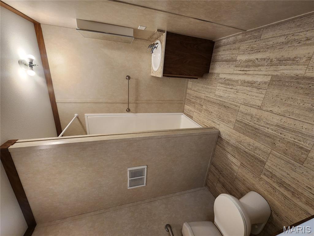 411 West Nelson Conway, MO 65632 - Photo 12 of 14