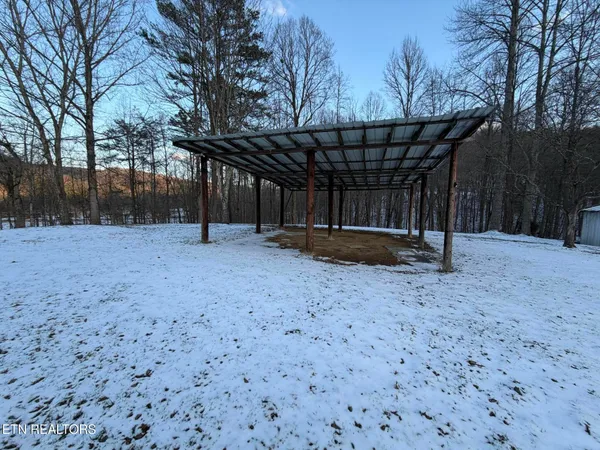 $415,000 | 4601 White Oak Road, Duff, TN 37729