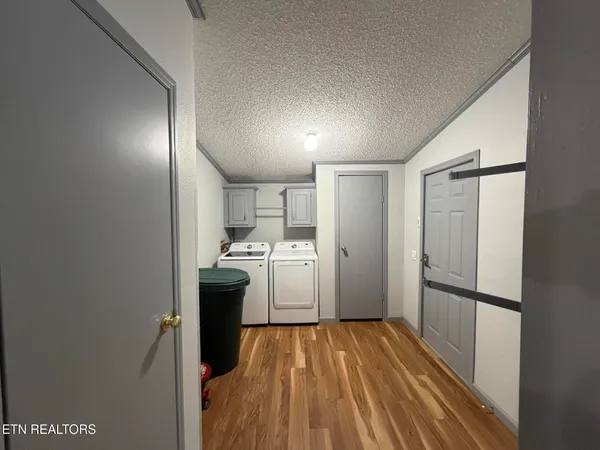 $415,000 | 4601 White Oak Road, Duff, TN 37729