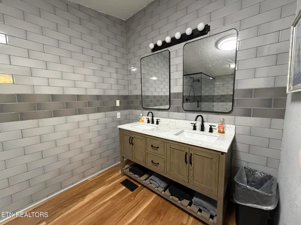 $415,000 | 4601 White Oak Road, Duff, TN 37729