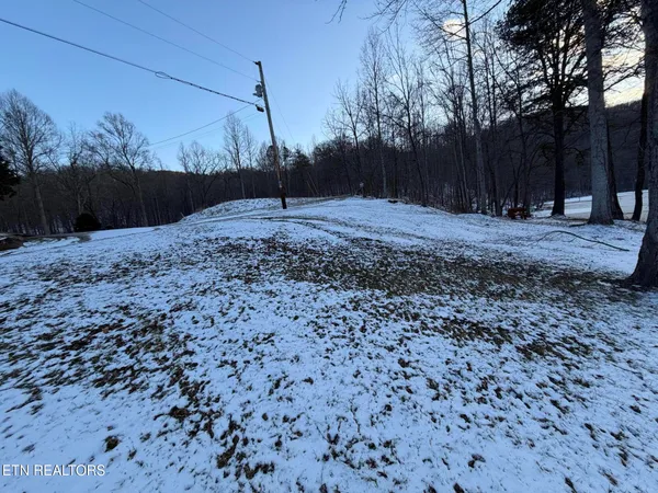 $415,000 | 4601 White Oak Road, Duff, TN 37729