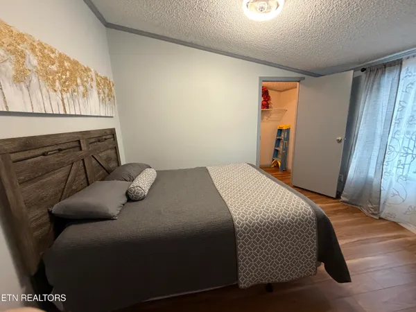 $415,000 | 4601 White Oak Road, Duff, TN 37729