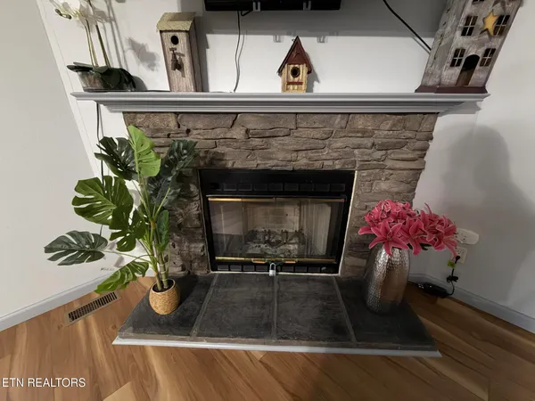 $415,000 | 4601 White Oak Road, Duff, TN 37729