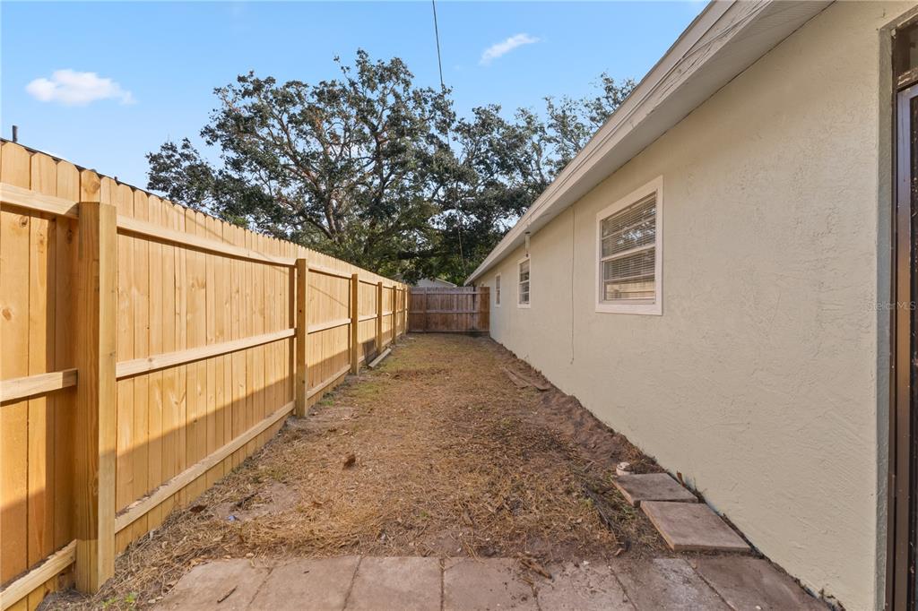 427 2nd Avenue Dunedin, FL 34698 - Photo 11 of 15