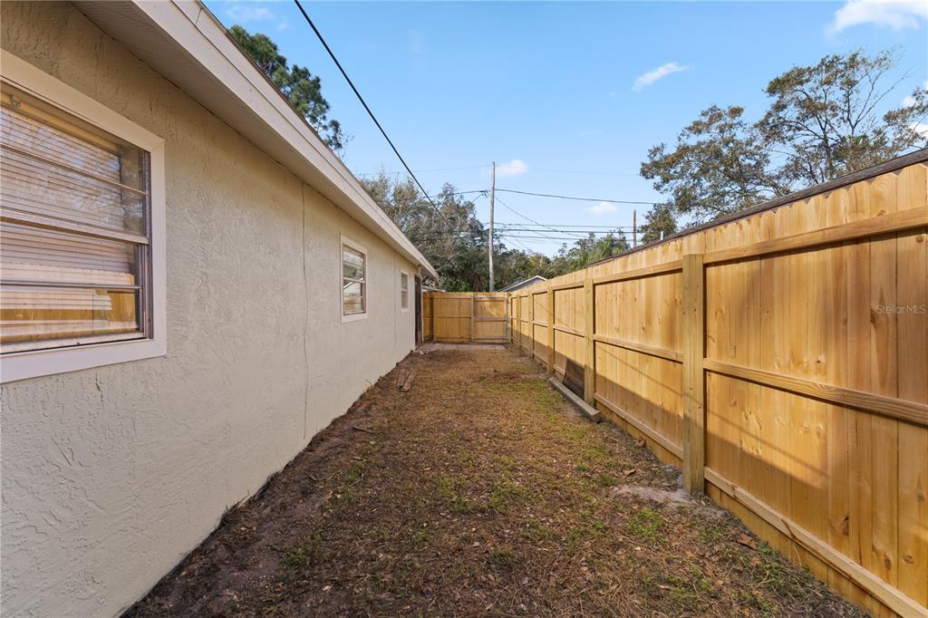 427 2nd Avenue Dunedin, FL 34698 - Photo 12 of 15