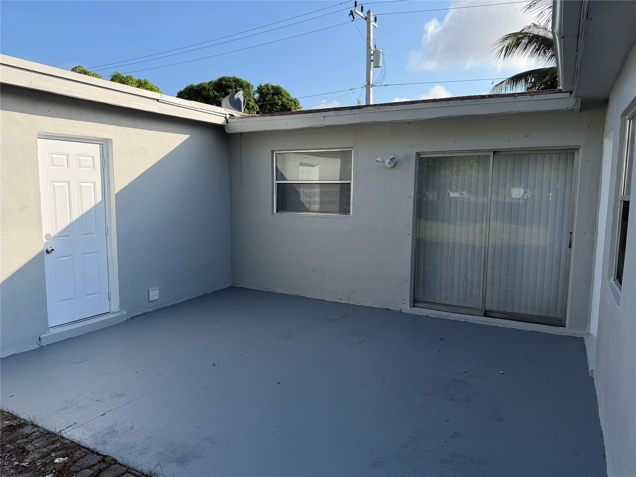 1975 Southwest 70th Way North Lauderdale, FL 33068 - Photo 3 of 11 Photo 3