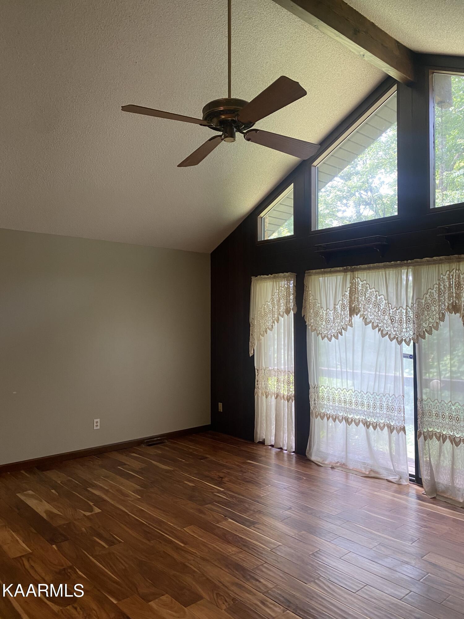 1139 Ridgeview Drive Clinton, TN 37716 - Photo 5 of 37 1139-13