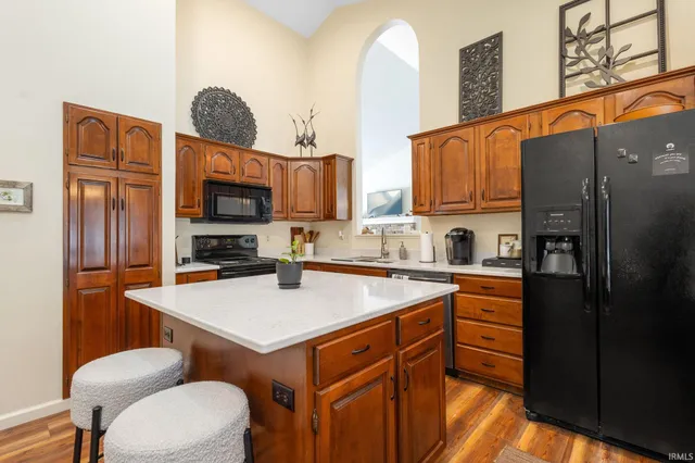 $469,900 | 51151 Huntington Lane, Granger, IN 46530