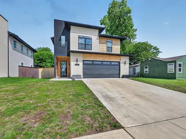 $3,195 | 1941 Glenmore Avenue, Fort Worth, TX 76102