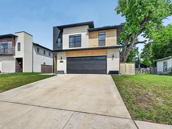 $3,195 | 1941 Glenmore Avenue, Fort Worth, TX 76102