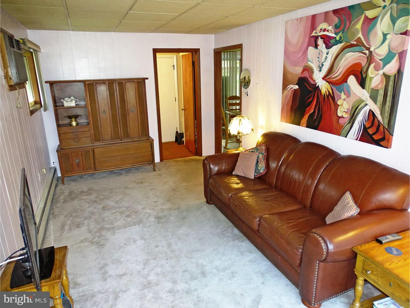 124 Hedge Road Levittown, PA 19056 - Photo 7 of 20 Family Room