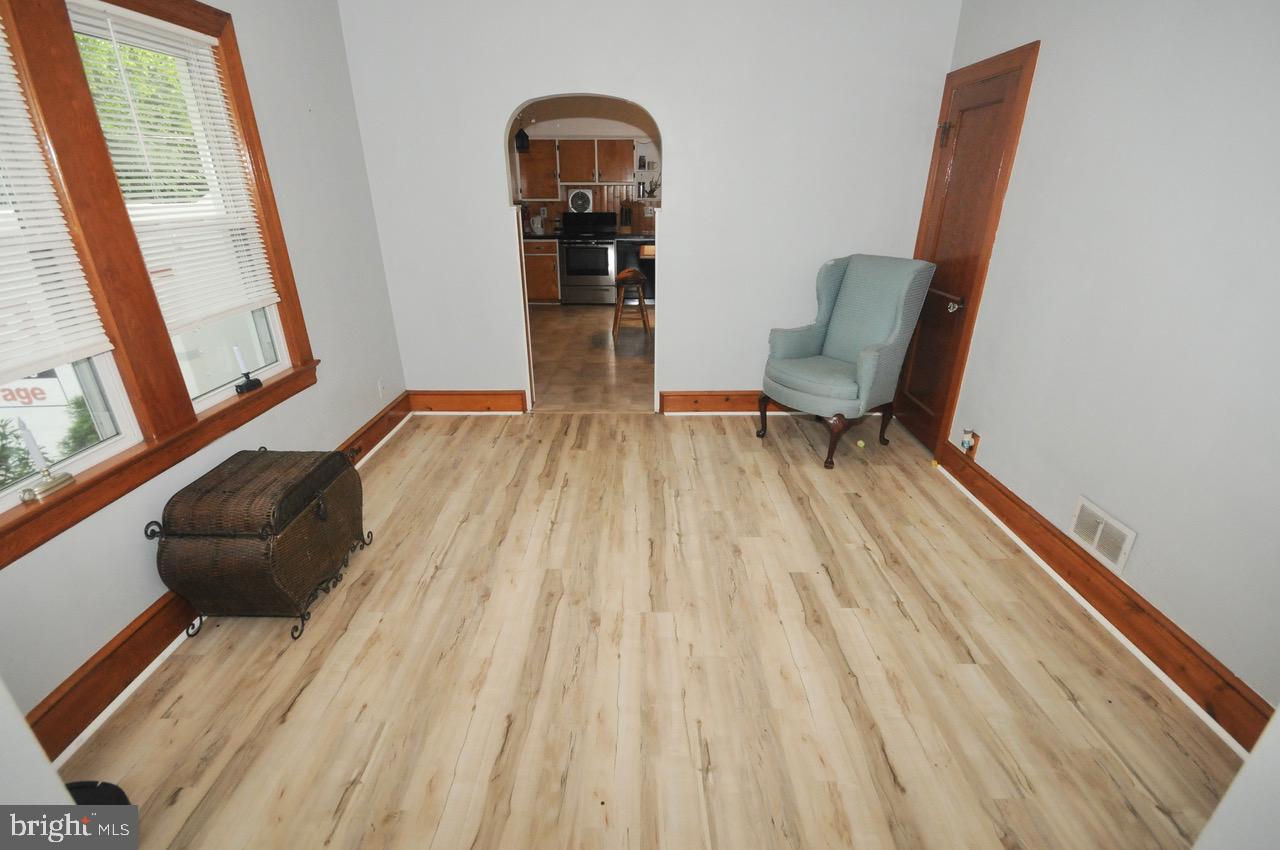 214 Old Forks Road Hammonton, NJ 08037 - Photo 18 of 39 dining room