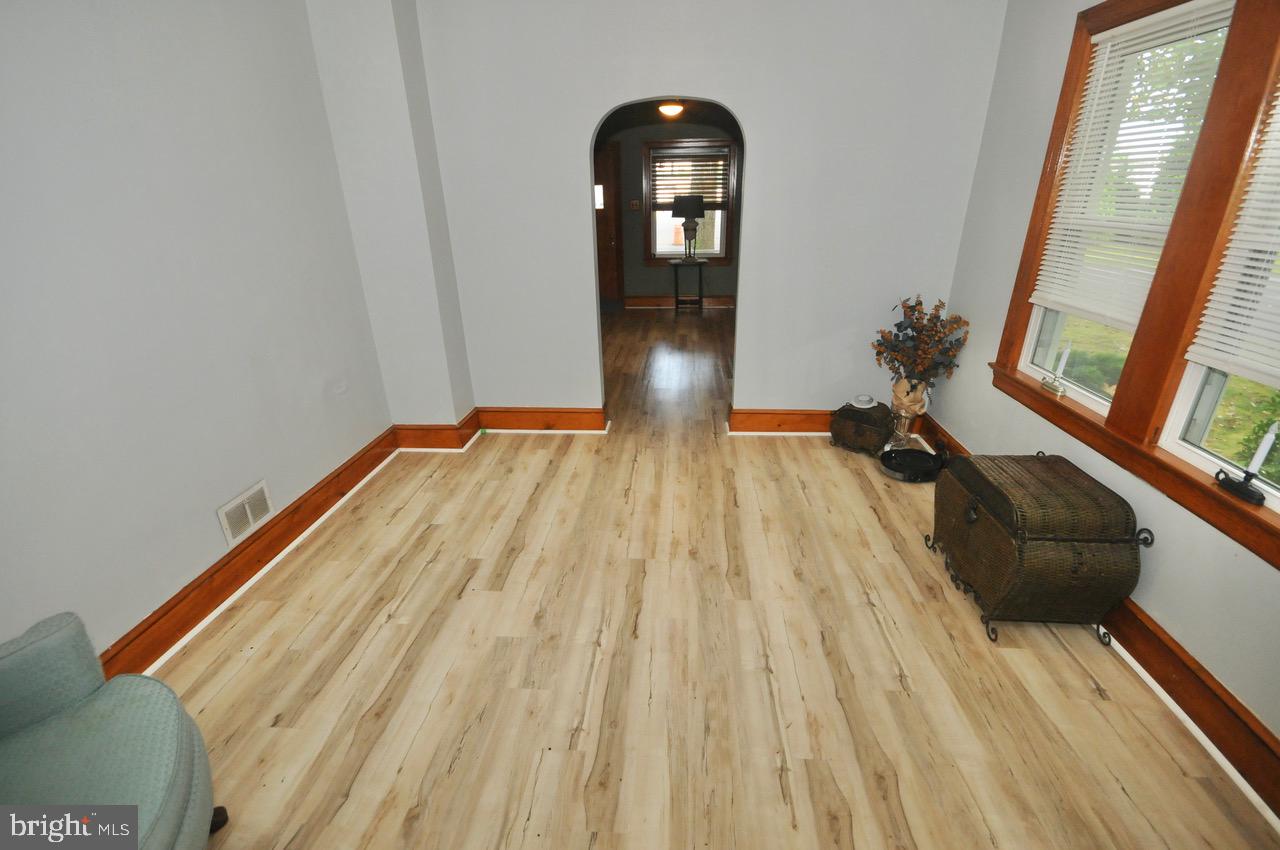 214 Old Forks Road Hammonton, NJ 08037 - Photo 19 of 39 dining room