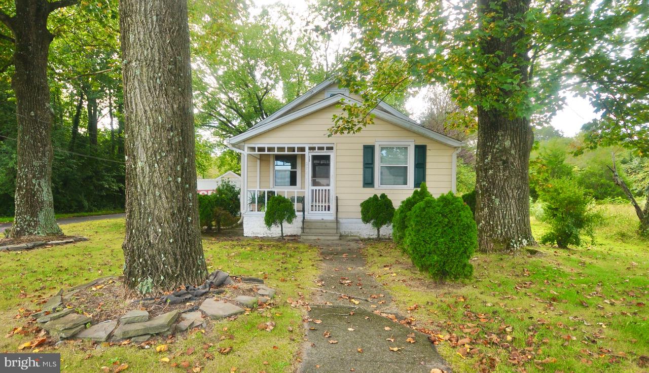 214 Old Forks Road Hammonton, NJ 08037 - Photo 3 of 39 front view