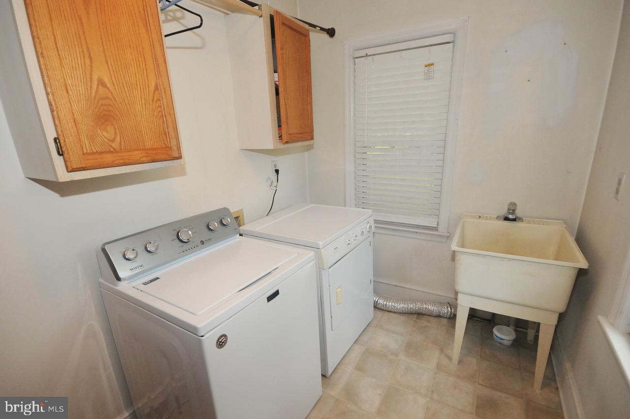 214 Old Forks Road Hammonton, NJ 08037 - Photo 28 of 39 laundry room