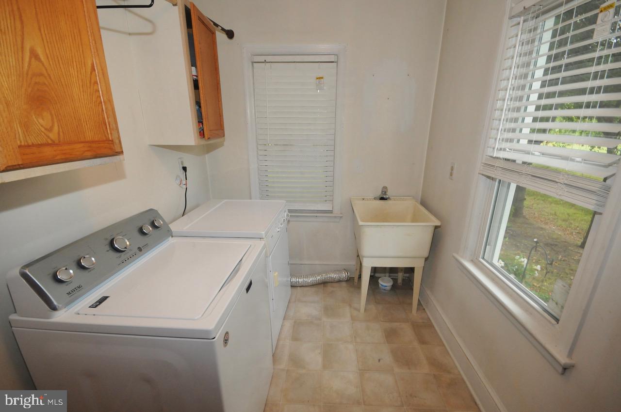 214 Old Forks Road Hammonton, NJ 08037 - Photo 29 of 39 laundry room