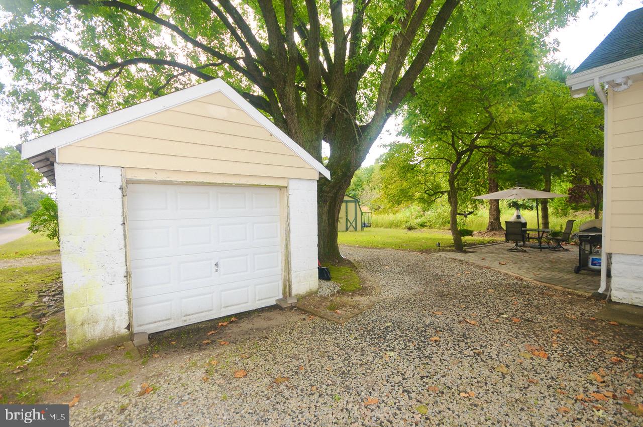 214 Old Forks Road Hammonton, NJ 08037 - Photo 6 of 39 detached garage