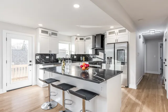 $747,700 | 9132 Lincolnwood Drive, Evanston, IL 60203