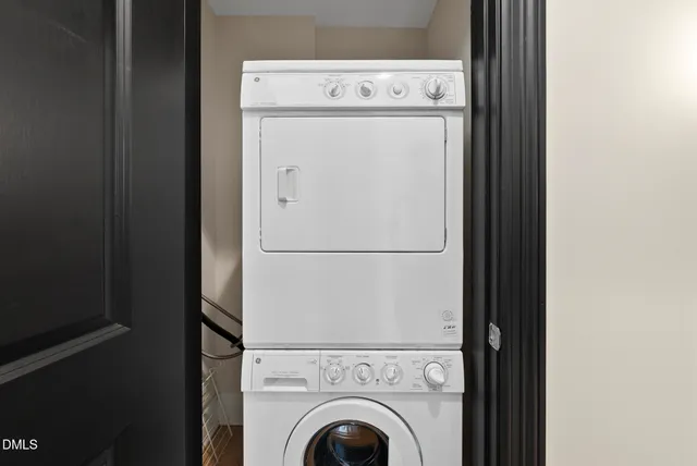 $1,695 | 400 West North Street, Unit 1232, Raleigh, NC 27603