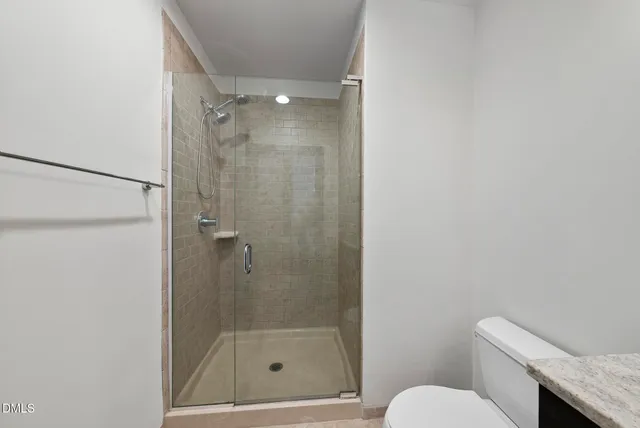 $1,695 | 400 West North Street, Unit 1232, Raleigh, NC 27603