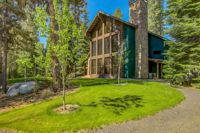$1,800,000 | 424 Verita Street, McCall, ID 83638