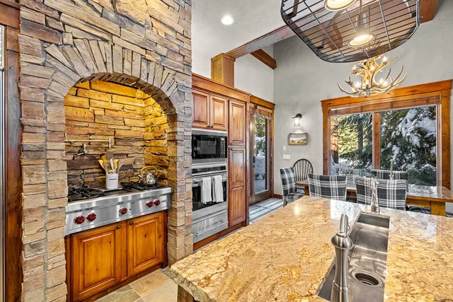 $1,800,000 | 424 Verita Street, McCall, ID 83638