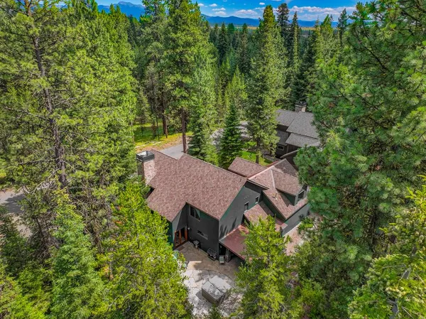 $1,800,000 | 424 Verita Street, McCall, ID 83638