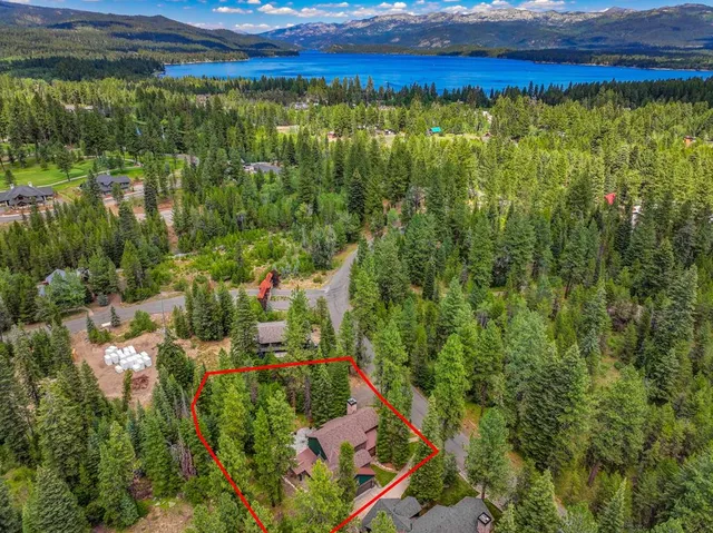 $1,800,000 | 424 Verita Street, McCall, ID 83638