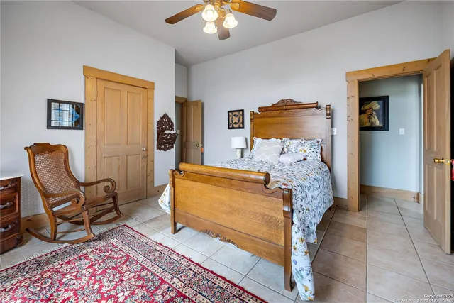 $1,375,000 | 6170 County Road 332, Jourdanton, TX 78026