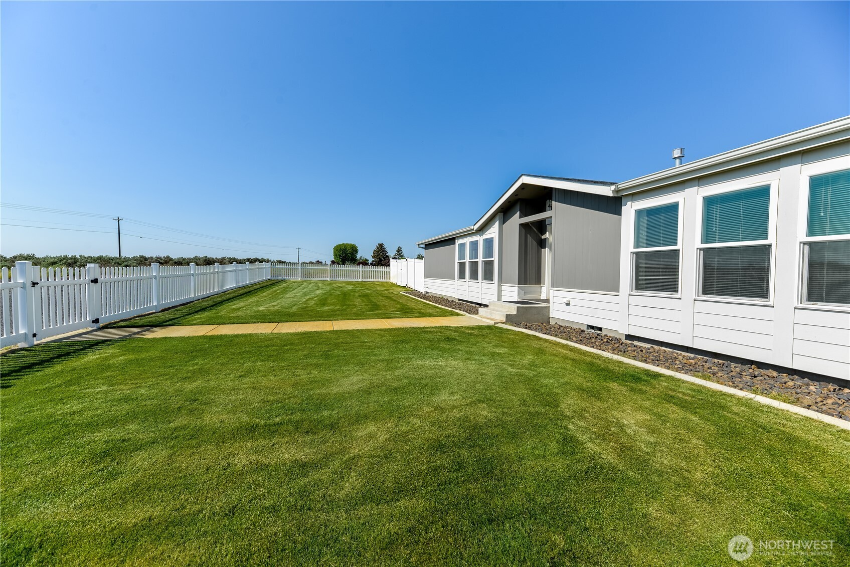3623 Northwest Dodson Road Ephrata, WA 98823 - Photo 3 of 35