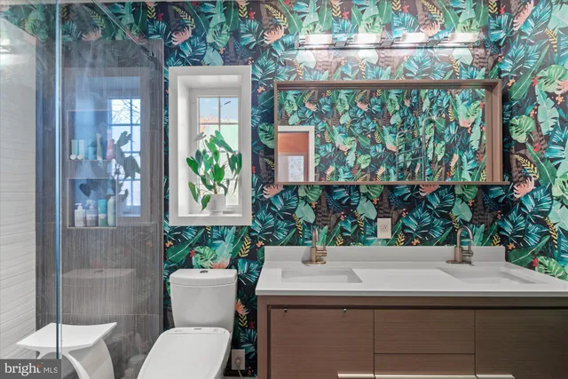 $625,000 | 1028 Valley Drive, Alexandria, VA 22305